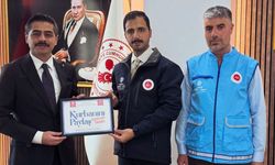 Varto Kaymakamı Işık, kurbanını TDV'ye emanet etti