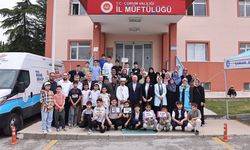 Vali Çalgan, hafızların sevincine ortak oldu