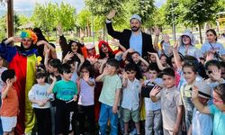 Genç'te minikler aileleriyle piknikte buluştu