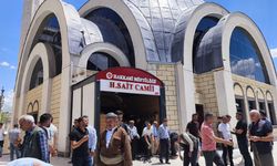 Hacı Sait Camii'nde ilk Cuma kılındı