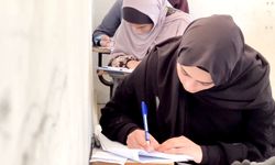 İşgal altındaki Gazze'de savaşın ardından ilk kez yüz yüze sınav yapıldı