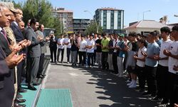Ağrı'da gençler dualarla uğurlandı