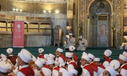 Ayasofya'da 15 Temmuz şehitleri için 253 hafızla hatim yapıldı