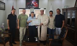 Kırgızistanlı Tulekeev Serik'te Müslüman oldu