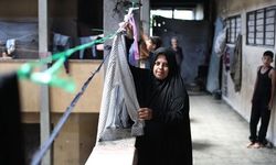 Gazze'deki okullar, evleri yıkılan Filistinlilerin barınma merkezi olmaya devam ediyor