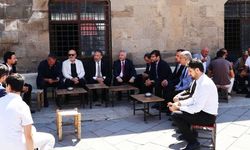 Diyanet İşleri Başkanı Arpaguş, Bitlis'te vatandaşlarla bir araya geldi
