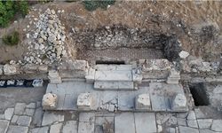 Side'de antik kentin görkemli kapısı yeniden gün ışığına çıktı
