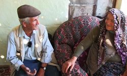 Hayırseverlerin desteğiyle 53 yıl sonra eşinin sesini ilk kez duydu