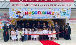 Ataşehir'de Kur'an Kursu ve gençlik merkezi dualarla açıldı
