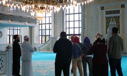 Fransa'da Eyüp Sultan Camii, Avrupa Miras Günleri kapsamında kapılarını ziyaretçilere açtı