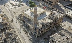 Osmanlı döneminden kalma Ömeri Camii'nde savaşın izleri görüntülendi