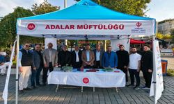 Adalar'da Müftülükten hediye kitap standı