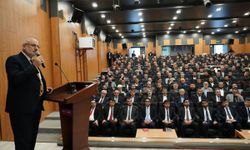 Dr. Şahin, Bingöl’de din görevlileriyle buluştu