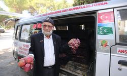"Elmacı Dede" Aydın'daki komandolara elma ve üzüm getirdi