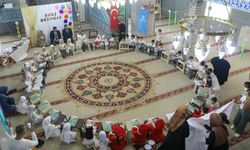Genç'te çocuklar "Bed-i Besmele" ile derse başladı