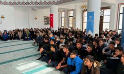 Doğanşehir'de gençler camide buluştu
