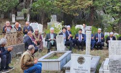 6. Diyanet İşleri Başkanı Hasan Hüsnü Erdem kabri başında anıldı