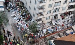 İstanbul'da 7 katlı bina kısmen çöktü