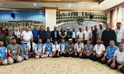Mekke'de din görevlileri unutulmadı