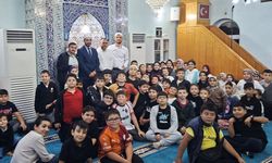 Nallıhan'da öğrenciler, din görevlilerini unutmadı