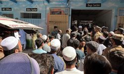 Pakistan'da okul çatısının çökmesi sonucu 17 öğrenci vefat etti