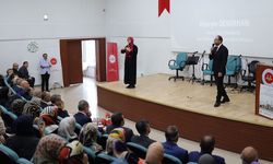 Genel Müdür Demirhan, Uşak'ta konferans verdi