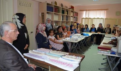 Diyanet Genç Gönüllüleri Belgelerini Aldı