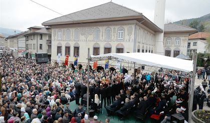 Travnik’te ecdad yadigârı cami yeniden ibadete açıldı