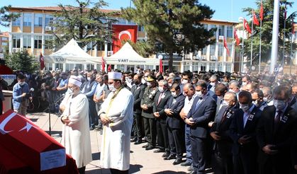 Şehit Uzman Çavuş dualarla uğurlandı