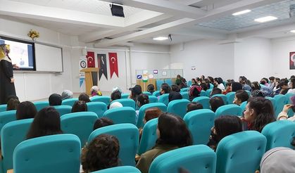 İpekyolu'nda öğrencilere bağımlılık semineri