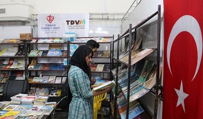 TDV yayınları Tahran'da okurla buluştu