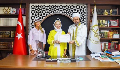 Kazakistan vatandaşı Maıra İskendirova Müslüman oldu