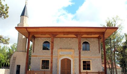 Ertuğrul Gazi Camii’nde ilk Cuma namazı kılındı