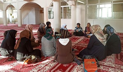 Bismil'de kadınlar camide buluşuyor