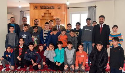 Tarsus'ta "Gençliğe Değer Ara Dönem Kampı" sona erdi