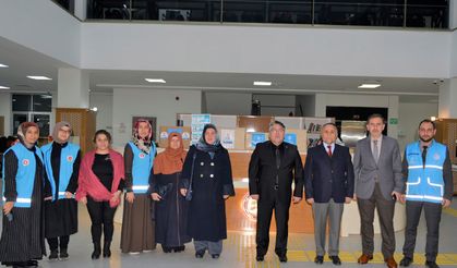 Zonguldak’ta 'Hediyem Kitap Olsun' kampanyası kitapları dağıtılıyor