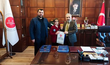 Karatede Türkiye birincisi olan hafız ödüllendirildi