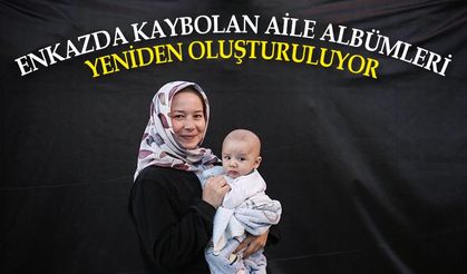 Gönüllüler, depremzedelerin enkazda kaybettiği aile albümlerini yeniden oluşturuyor