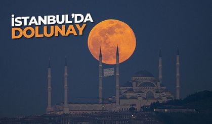 İstanbul'da dolunay, Büyük Çamlıca Camii ile görüntülendi