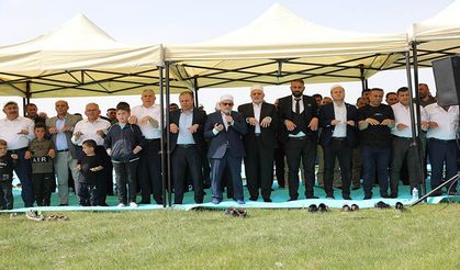 Kayseri'de yağmur duası için eller semaya açıldı