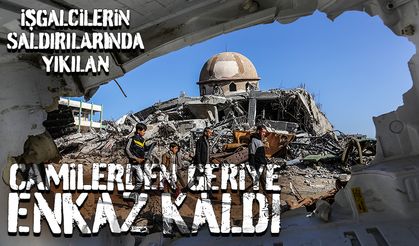 Saldırılar yıkılan camilerden geriye enkaz kaldı