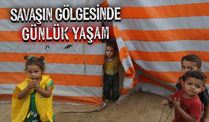 Gazze'de günlük yaşam savaşın gölgesinde devam ediyor