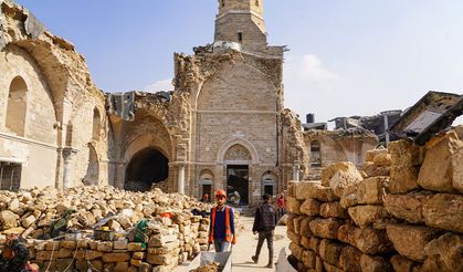 Gazze'deki Büyük Ömer Camii ayağa kaldırılıyor