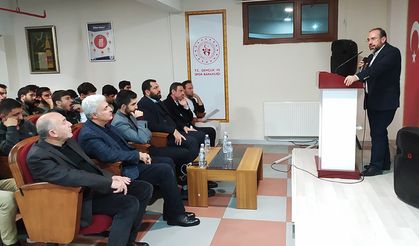 Müftü Büyük, dijital çağda gençliğin kimlik arayışına dikkat çekti