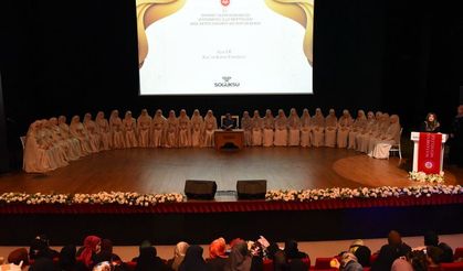 Sultanbeyli'de 30 hafız icazet aldı