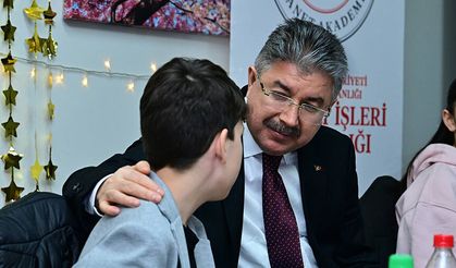 Eskişehir'de çocuklara yönelik iftar düzenlendi