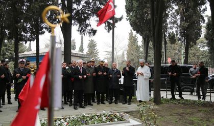 Çanakkale Şehitleri Edirnekapı Şehitliği'nde anıldı
