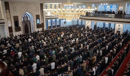 Dünyada Ramazan Bayramı kutlanıyor