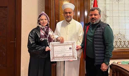 Rus vatandaşı Anzhela Adana'da Müslüman oldu