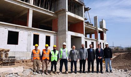 Vali Varol, müftülük inşaatında incelemelerde bulundu